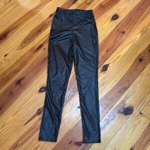 Boohoo size 4 black leggings